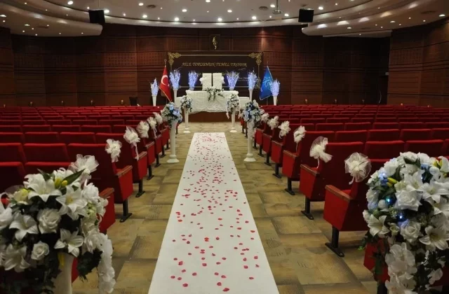 İstanbul 12 ilçesindeki nikah salonları “29 Şubat” nedeniyle boş kaldı