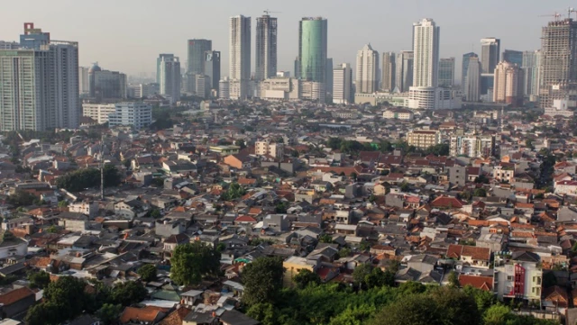 Endonezya’dan radikal karar! Hızla bataklığa çöken başkent Cakarta’yı adaya taşıyorlar