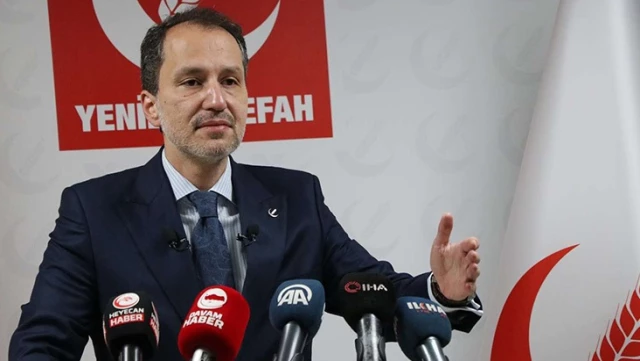 Fatih Erbakan’dan Suat Pamukçu açıklaması: Yolunu kaybetmiş bazı şahıslara rozet takıyorlar