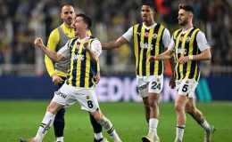 Fenerbahçe’de deprem! Mert Hakan Yandaş, Trabzonspor maçında oynamayacak