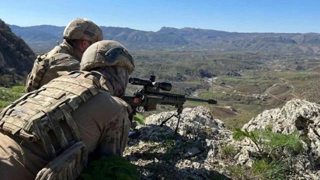 Gara’da 2 PKK’lı terörist etkisiz