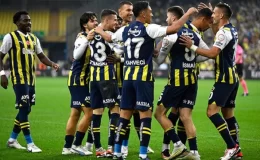Kanarya’ya ilk yarı yetti! Fenerbahçe, Hatayspor’u deplasmanda devirdi