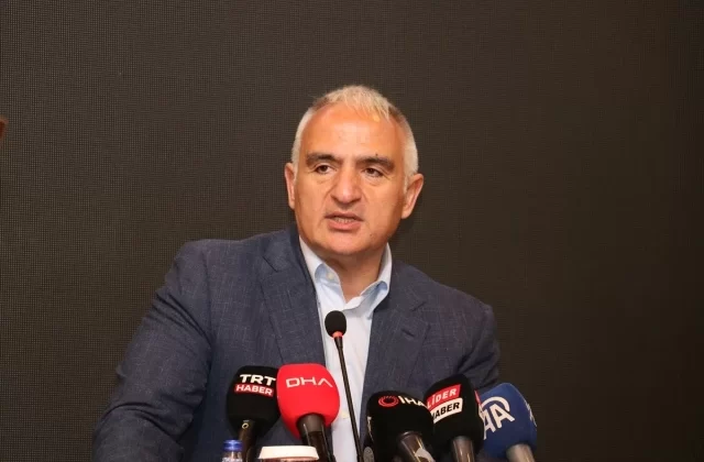 Kültür ve Turizm Bakanı Ersoy, Antalya’da iftar programında konuştu Açıklaması