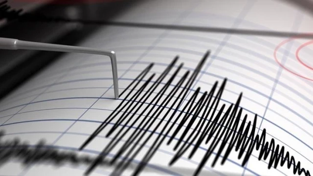 Marmara’da 3.5 büyüklüğünde deprem! İstanbul ve çevre illerde hissedildi