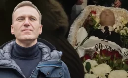 Moskova’da son yolculuğuna uğurlanan Rus muhalif Navalni’nin cenazesi görüntülendi