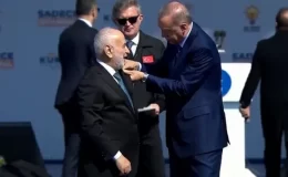 Rozetini bizzat Erdoğan taktı! Yeniden Refah’tan istifa eden Suat Pamukçu, AK Parti’ye geçti