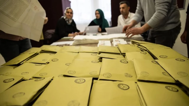 YSK oy sayımında iftar saatinde kısa bir mola verilmesi talebini reddetti