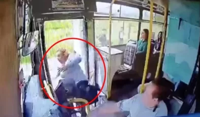 Adana’da bir kadın, kapısı açık seyreden otobüsten düştü