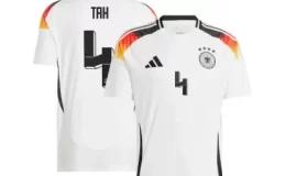 Adidas, 44 numaranın Nazi sembolüne benzediği gerekçesiyle Alman futbol formasında kullanımını yasakladı