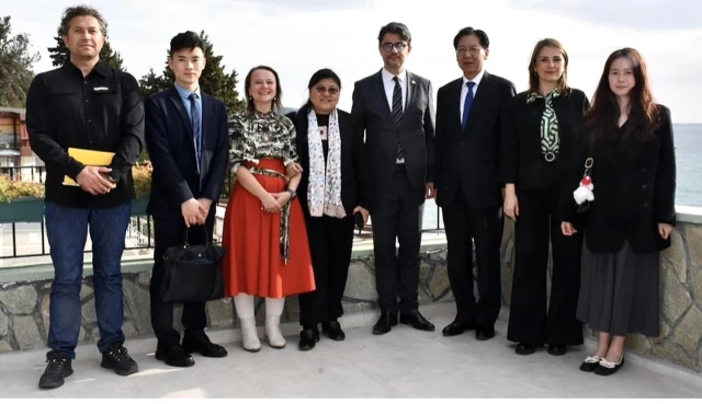 Çin Büyükelçisi ÇOMÜ’yü Ziyaret Etti