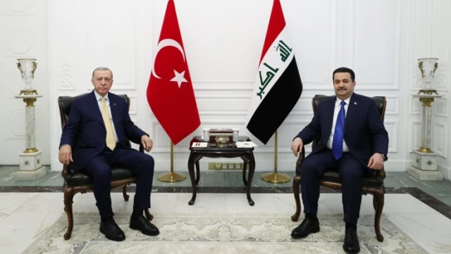 Cumhurbaşkanı Erdoğan 13 yıl sonra Bağdat’ta! Türkiye ile Irak arasında Kalkınma Yolu Anlaşması imzalandı