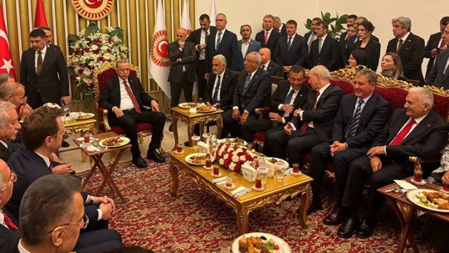 Cumhurbaşkanı Erdoğan, CHP lideri Özel ile TBMM’de kısa bir görüşme gerçekleştirdi: Haftaya bir araya geleceğiz