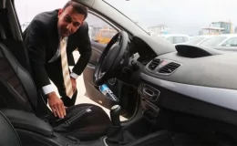 Defne Belediye Başkanı makam araçlarını satışa çıkardı, lüks otomobili iade etti