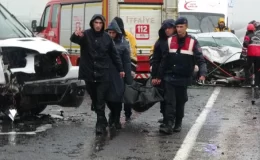 Diyarbakır’da feci kaza: 3 Ölü, 2’si ağır 5 Yaralı