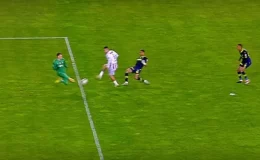 Dominik Livakovic, Sivasspor maçındaki penaltı pozisyonunu yorumladı: Müdahalem rakibin vuruşunu engellemiyor #9917