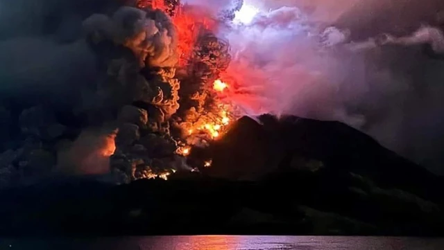 Endonezya’daki Ruang Yanardağı’nda patlama