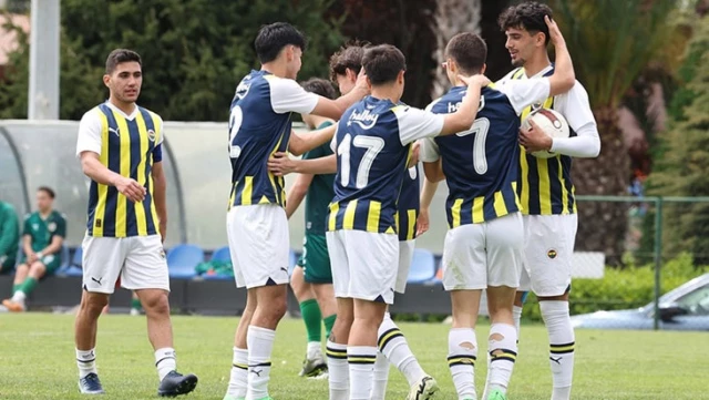 Fenerbahçe, Süper Kupa maçı için U19 takımıyla Şanlıurfa’ya gitti