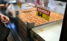 Fiyatı duyan sıraya girdi! İstanbul’da bayram öncesi ucuz baklava kuyruğu