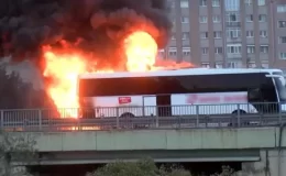 İstanbul’da iki otobüs alev alev yandı! Yolcular tahliye edildi
