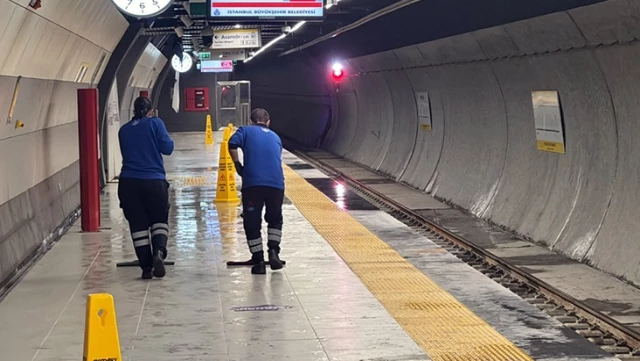 İstanbul’da Yenibosna metro istasyonu su baskınına uğradı