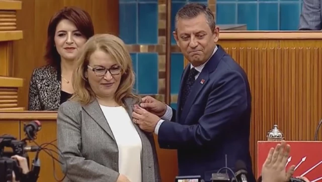 İYİ Parti’den istifa eden İstanbul Milletvekili Yanıkömeroğlu, CHP’ye katıldı