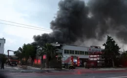 İzmir Çiğli’de kauçuk ve plastik fabrikasında yangın! Ekipler olay yerine sevk edildi