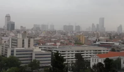 İzmir’i çöl bulutu kapladı! Uzmanlardan maske uyarısı geldi