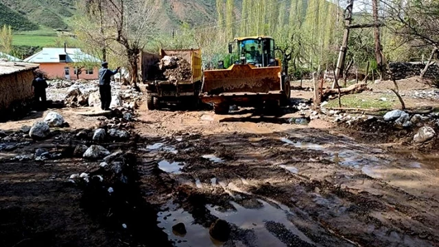 Kırgızistan’da sel felaketi: 1 ölü