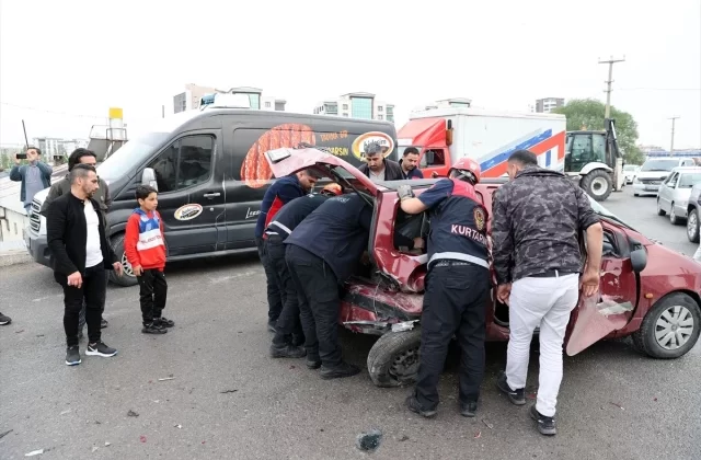 Sivas’ta trafik kazası: 3 kişi yaralandı