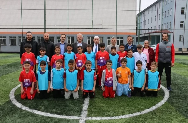 Trabzon’da İlkokullar Arası Futbol Turnuvası Düzenlendi