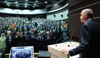 AK Parti’de değişim süreci için ilk zirve yarın! Ankara ve İstanbul il yönetimlerinin değişmesi bekleniyor