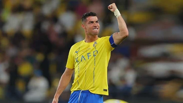 Al-Nassr, Cristiano Ronaldo’nun hat-trick yaptığı maçta  Al-Wehda’yı 6-0 yendi