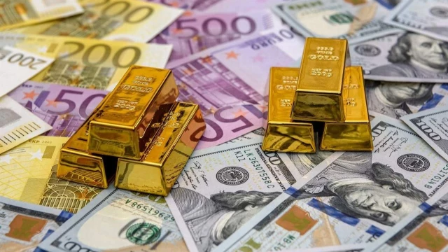 Altının gramı 2 bin 448 liradan, Dolar/TL 32,2230 seviyesinden işlem görüyor