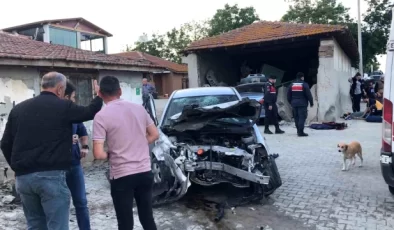 Çorlu’da Motosikletli Jandarma Asayiş Timleri’ne Çarpan Sürücünün Otomobili Kazaya Karıştı