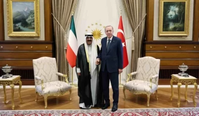 Cumhurbaşkanı Erdoğan, Kuveyt Emiri ile görüşmeler gerçekleştirdi