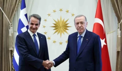 Cumhurbaşkanı Erdoğan, Yunanistan Başbakanı Miçotakis ile görüşmeye başladı