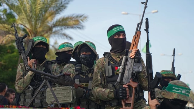 Hamas, Gazze Şeridi’nde İsrail askerlerini esir aldığını duyurdu