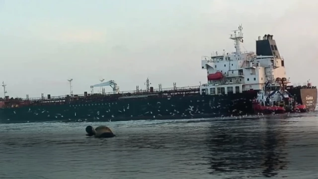 İstanbul Boğazı’nda “Osaka” alarmı! 40 bin ton petrol taşıyan tanker dümen arızası nedeniyle sürüklendi