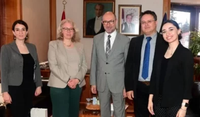 İsveç Büyükelçi Vekili Anadolu Üniversitesi’ni Ziyaret Etti