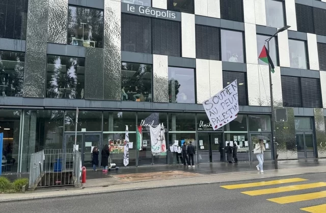 İsviçre’de Filistin’e Destek Gösterisi Devam Ediyor