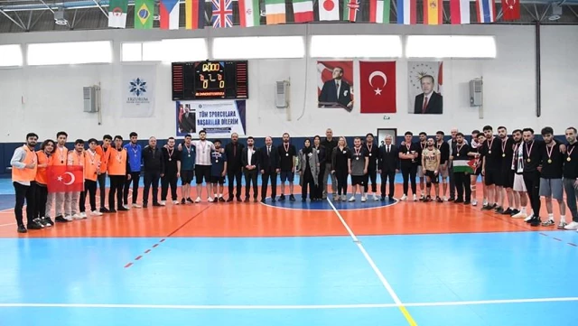Kahramanmaraş’ta depremde hayatını kaybeden öğrenci anısına futsal turnuvası düzenlendi