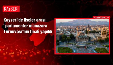 Kayseri’de Parlamenter Münazara Turnuvası’nın Finali Gerçekleştirildi