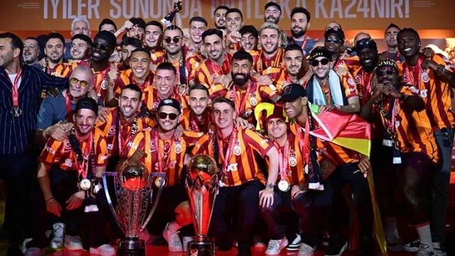 Kutlamalarda veda eder gibiydi! Kerem Aktürkoğlu, Galatasaray’dan ayrılıyor