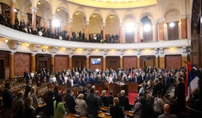 Sırbistan’da Yeni Hükümet Onaylandı, ABD’nin Yaptırım Uyguladığı Siyasetçiler de Kabinede