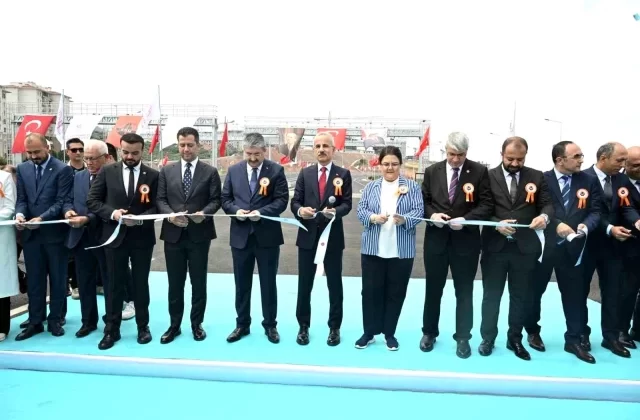 Ulaştırma ve Altyapı Bakanı Abdulkadir Uraloğlu, otoyol ağının genişlemesini açıkladı