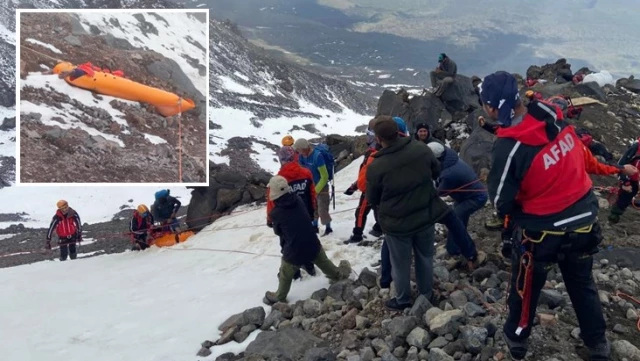 Ağrı Dağı’nda hayatını kaybeden İranlı dağcının cenazesi 5 gün sonra indirildi