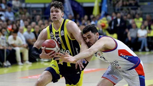 Final serisinde Anadolu Efes’i 3-1 yenen Fenerbahçe Beko, Basketbol Süper Ligi şampiyonu oldu