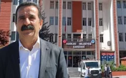 Gözaltına alınan Hakkari Belediye Başkanı Mehmet Akış görevden alındı