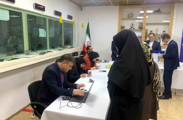 İran Vatandaşları Ankara’da Oy Kullandı