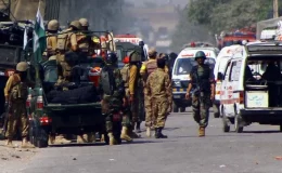 Pakistan’da yol kenarında bombalı saldırı: 7 asker hayatını kaybetti